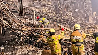 Спасатели МЧС продолжают тушить огонь и разбирают завалы в «Крокус Сити Холле»