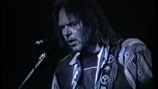 Neil Young - Like A Hurricane