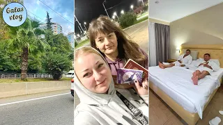 VLOG 🩵 ВЫЕЗЖАЕМ НА ЮГ / ПЕРЕШЛИ ГРАНИЦУ / АБХАЗИЯ ГАГРА