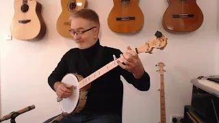 NYLGUT STRINGS ON A DEERING GOODTIME BANJO