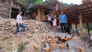 Completing the Stairs Down to the Barn, Chicken Lunch at the Farm with Daughter | Family Farm