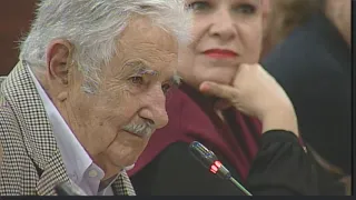 Visita de José Alberto  Mujica Cordano, ex presidente de la República Oriental de Uruguay