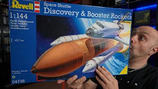 Revell - Space Shuttle Discovery & Booster Rockets!!!