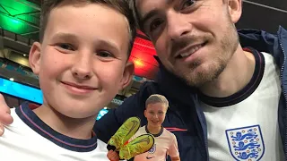 EURO FINAL JACK GREALISH giving Oliver his boots