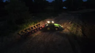Ploughing At Night John Deere 8 Series & New Holland T7 , Footage from a DJI Mavic Air 2 in the dark