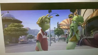 PLANET 51 พากย์ไทย Lem talking with Skiff in the  pavement