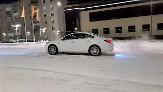 Slow start in the snow on Opel Insignia Haldex