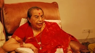 Ap.ni Panaah Mein Hame Rakh.na - Hindi Bhajan Shri Mataji Guru Nanaka Jayanti Birthday 2008 Sahaja