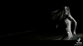 Lidia ft Desi Slava - Mnogo Lud ( Official Video, 2018)