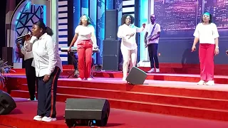 Mirabel Ekezie-7 minutes of Gods faithfulness intense worship #soakingworshipmusic