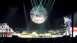 Roger Waters - The Happiest Days Of Our Lives & Another Brick In The Wall (part 2) HD