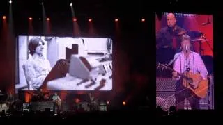 Paul McCartney - Something (live at the Olimpiisky Arena, Moscow, 14 December 2011)