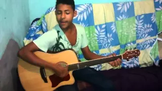 Menino canta música de Zezé di Camargo e Luciano