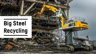 Dismantling and recycling of old oil and gas platforms | LH 110 C High Rise Industry | Liebherr