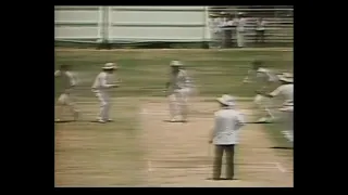 INDIA v AUSTRALIA 1st TEST MATCH DAY 3 CHENNAI SEPTEMBER 20 1986 (MADRAS) GREG MATTHEWS GAVASKAR