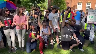 Students Sing US National Anthem to Pro-Palestine Protesters at Rutgers University