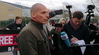 Yanis Varoufakis: "The only 'crime' Assange committed is reporting the truth to the world"