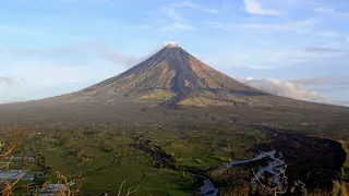 Mayon Volcano | Wikipedia audio article