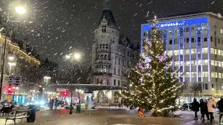 Stockholm Walks: Snowy night in the party district around Stureplan. Central city street life in 4K