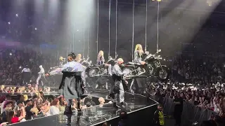 Girls Aloud - Wake Me Up (The Girls Aloud Show Sheffield)