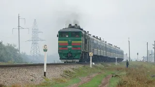 2ТЭ10УТ-0030 с пассажирским поездом Львов - Херсон на перегоне Лоцкино - Грейгово