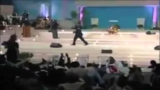 Pastor Knocks Down Church Members With The Power of Holy Ghost