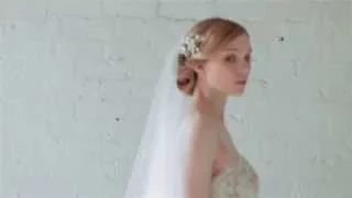 How to wear a bridal veil