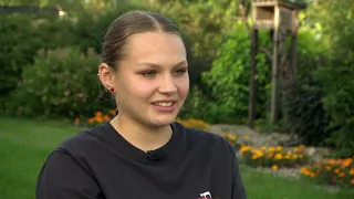 16-latka sprzedawała wiśnie, by zarobić na wycieczkę. Pojawiła się policja i sanepid (UWAGA! TVN)