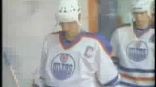 Top Moments: Gretzky scores 50 in 39