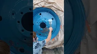 Реставрация трактора  т-40 покраска дисков.