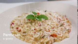 RISOTO DE TOMATE SECO, ALHO PORÓ E MANJERICÃO COOK IT®YT