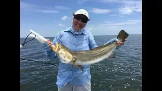 Speckled Trout in the Laguna Madre , Susan catches a GIANT !!!