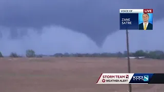 KCCI meteorologist Zane Satre captures video of Union County tornado
