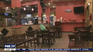 Philadelphia pizza shop employee shoots man during robbery