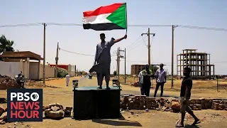 News Wrap: Sudan protesters killed in clash with security forces