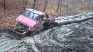 Mercedes unimog Lubo 4 waldarbeiter wald extrem