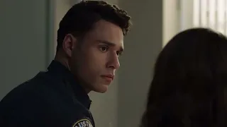 Tarlos part 311: Carlos comforts Iris (911 LS 4x03)