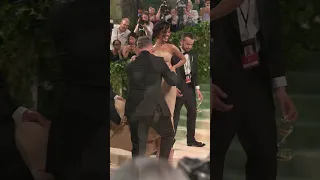 Watch Tyla Get Lifted Up the Met Gala Steps in Form-Fitting Dress