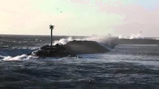 Redondo Breakwall and big waves 2012-03-18