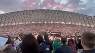 Choir of 15 000 singing national anthem of Ukraine