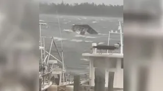 Video shows rescue after house boat capsizes off Florida coast