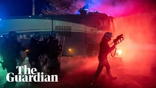 Italy: protesters against Covid-19 restrictions clash with riot police in Rome