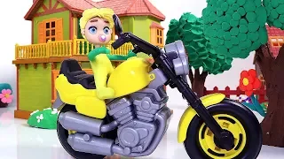 DibusYmas Superhero Motorbike fun cartoon 💕 Play Doh Stop motion videos