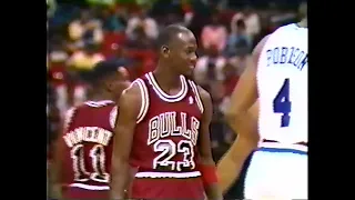 Chicago Bulls at Philadelphia 76ers - 11/16/1988