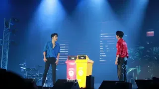 [220806] Fancam โอมนนน (OhmNanon) - แค่เพื่อนมั้ง Rock ver. #OhmNanon1stFM