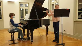 Jacques Ibert - La meneuse de tortues d'or - Valentin Yonkov - piano & Lea Sommer - flute