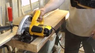 Дисковая пила DeWalt DWE 560