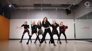 Everglow dancing to Lady Gaga - Applause