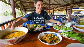 Monster Marble Goby!! SPICY ASIAN FOOD in Thailand!! 🇹🇭 ปลาบู่นึ่งซีอิ๊ว