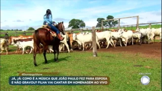 Filha de João Paulo cuida da fazenda herdada do pai